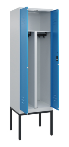 C+P Armoire vestiaire pour EPI Classic Plus pour une séparation en noir et blanc, largeur de compartiment 300 mm