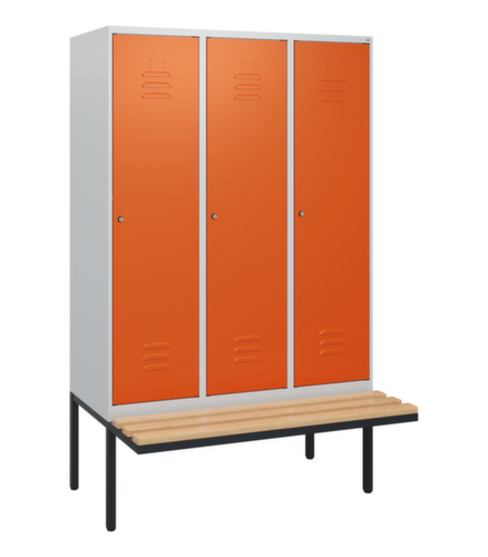 C+P Armoire vestiaire Classic Plus avec banc, largeur de compartiment 400 mm