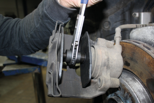 Brilliant Tools Ratchet brake piston adjuster