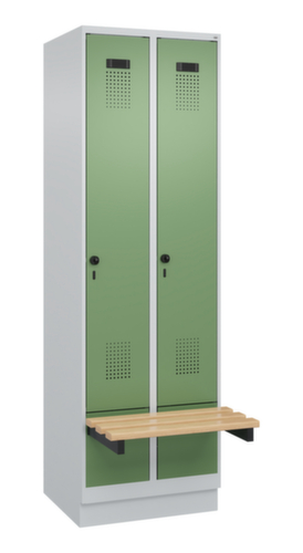 C+P Armoire vestiaire Evolo PLUS avec banc suspendu, largeur de compartiment 300 mm