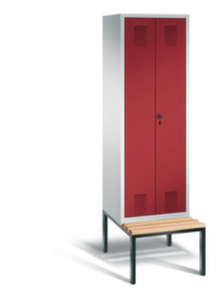 C+P Umkleideschrank Evolo mit untergebauter Sitzbank + 2 Abteile gemeinsam verschließbar, Abteilbreite 300 mm