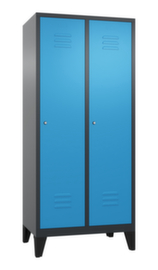 C+P Garderobenschrank Classic mit 2 Abteilen und Lüftungsschlitzen, Abteilbreite 400 mm
