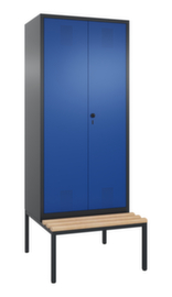 C+P Umkleideschrank Evolo mit untergebauter Sitzbank + 2 Abteile gemeinsam verschließbar, Abteilbreite 400 mm