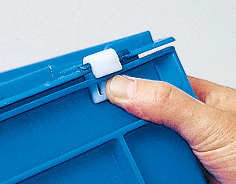 Großvolumiger Euronorm-Stapelbehälter, blau, Inhalt 86 l, Scharnierdeckel Detail 1 ZOOM