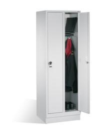 C+P Armoire vestiaire Evolo gris clair avec 2 compartiments - portes lisses, largeur de compartiment 300 mm