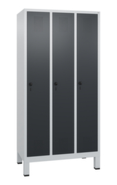 C+P Armoire vestiaire Evolo avec 3 compartiments - portes avec perforation décorative, largeur de compartiment 300 mm