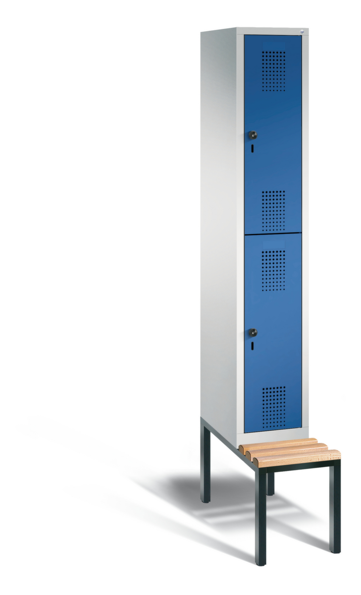 C+P Armoire vestiaire à deux niveaux Evolo gris clair avec banc intégré + 1x2 compartiments, largeur de compartiment 300 mm