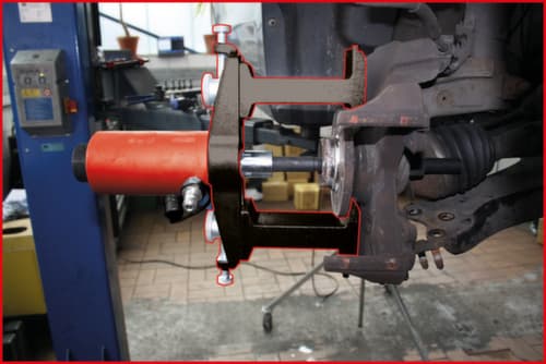 KS Tools Outil universel pour le montage et le démontage des roulements de roue boulonnés et compacts