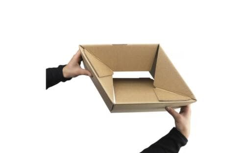 caisse en carton ondulé avec fond automatique et bande adhésive