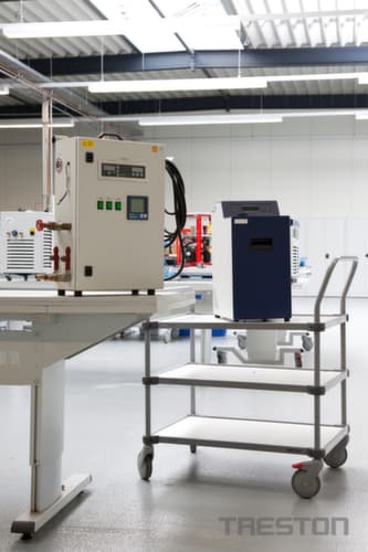 Treston Chariot à plateaux ESD 1000x530 mm, force 150 kg, 2 plateaux