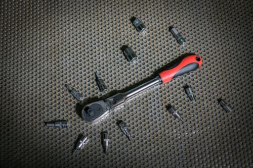 GEDORE R60120027 Cliquet réversible à articulation bicomposante 1/2 292 mm RSW5