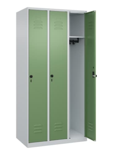 C+P Armoire vestiaire Classic Plus à 3 compartiments, largeur de compartiment 300 mm