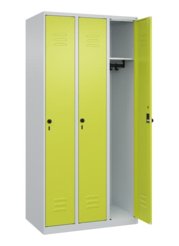 C+P Armoire vestiaire Classic Plus à 3 compartiments, largeur de compartiment 300 mm