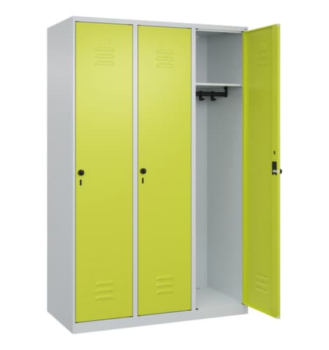 C+P Armoire vestiaire Classic Plus à 3 compartiments, largeur de compartiment 400 mm
