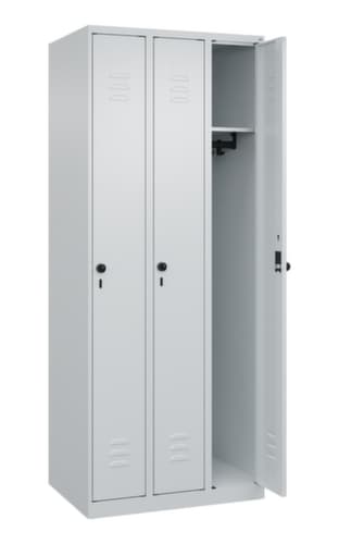 C+P Armoire vestiaire Classic Plus à 3 compartiments, largeur de compartiment 250 mm