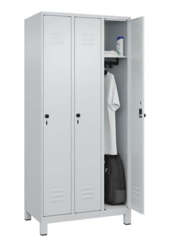 C+P Armoire vestiaire Classic Plus à 3 compartiments, largeur de compartiment 300 mm