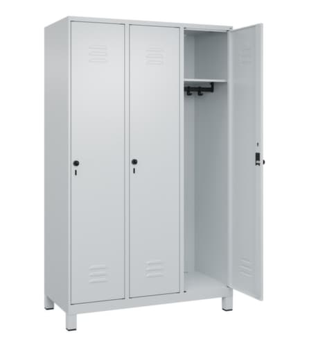 C+P Armoire vestiaire Classic Plus à 3 compartiments, largeur de compartiment 400 mm