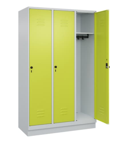 C+P Armoire vestiaire Classic Plus à 3 compartiments, largeur de compartiment 400 mm