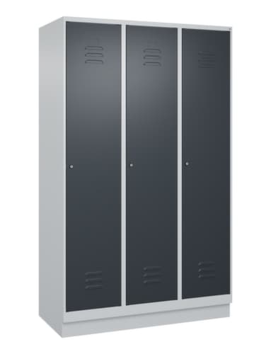 C+P Armoire vestiaire Classic Plus à 3 compartiments, largeur de compartiment 400 mm