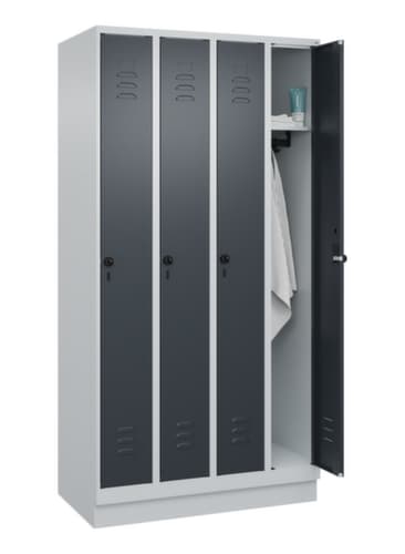 C+P Armoire vestiaire Classic Plus à 4 compartiments, largeur de compartiment 250 mm
