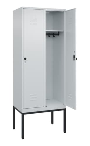 C+P Armoire vestiaire Classic Plus à 2 compartiments, largeur de compartiment 400 mm