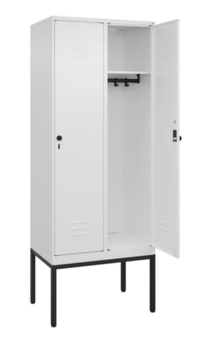 C+P Armoire vestiaire Classic Plus à 2 compartiments, largeur de compartiment 400 mm
