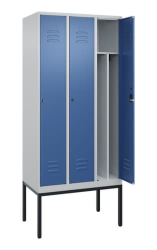 C+P Armoire vestiaire Classic Plus pour une séparation en noir et blanc, largeur de compartiment 300 mm