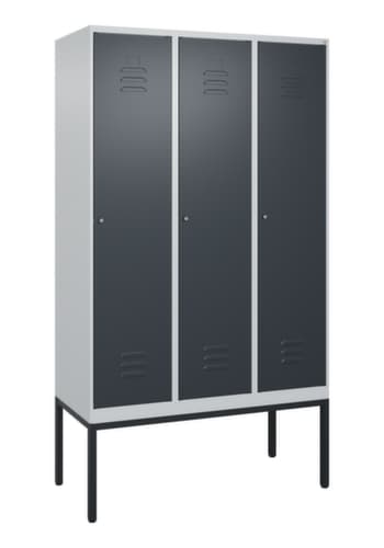 C+P Armoire vestiaire Classic Plus à 3 compartiments, largeur de compartiment 400 mm