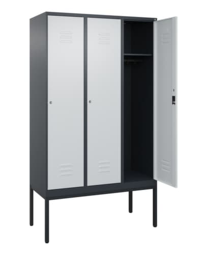 C+P Armoire vestiaire Classic Plus à 3 compartiments, largeur de compartiment 400 mm