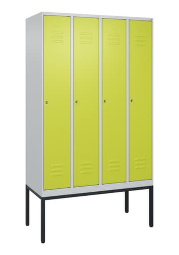C+P Armoire vestiaire Classic Plus à 4 compartiments, largeur de compartiment 300 mm