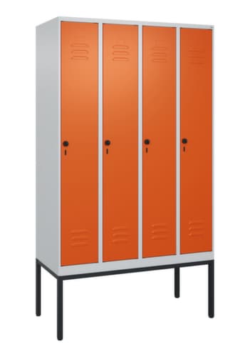C+P Armoire vestiaire Classic Plus à 4 compartiments, largeur de compartiment 300 mm