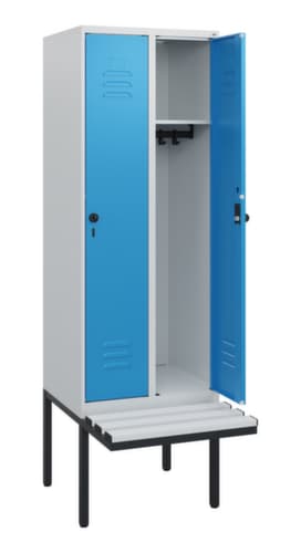 C+P Armoire vestiaire Classic Plus avec banc, largeur de compartiment 300 mm