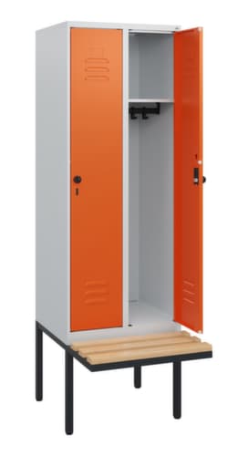 C+P Armoire vestiaire Classic Plus avec banc, largeur de compartiment 300 mm