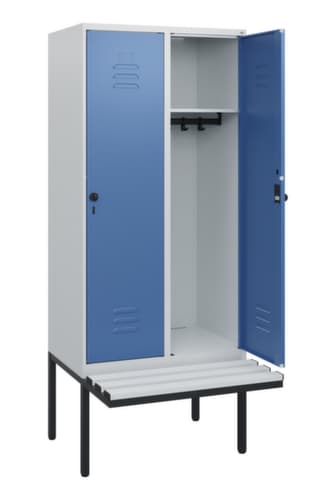 C+P Armoire vestiaire Classic Plus avec banc, largeur de compartiment 400 mm