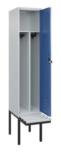 C+P Armoire vestiaire avec banc Classic Plus pour une séparation en noir et blanc, largeur de compartiment 400 mm