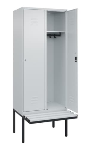 C+P Armoire vestiaire Classic Plus avec banc, largeur de compartiment 400 mm