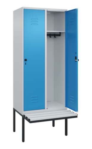 C+P Armoire vestiaire Classic Plus avec banc, largeur de compartiment 400 mm