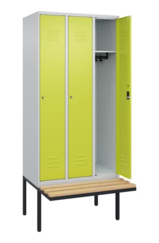 C+P Armoire vestiaire Classic Plus avec banc, largeur de compartiment 300 mm