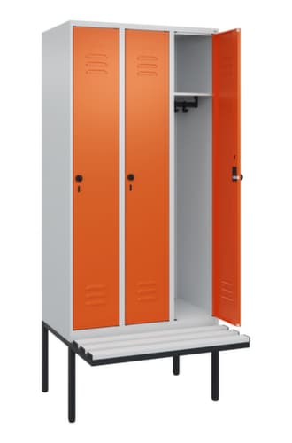 C+P Armoire vestiaire Classic Plus avec banc, largeur de compartiment 300 mm