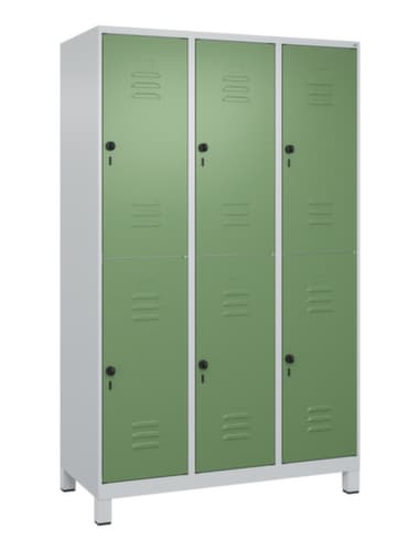 C+P Armoire vestiaire à deux niveaux Classic Plus, largeur de compartiment 400 mm