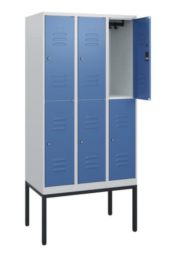 C+P Armoire vestiaire à deux niveaux Classic Plus, largeur de compartiment 300 mm