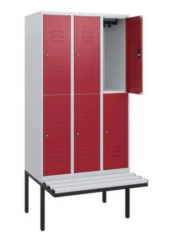 C+P Armoire vestiaire à deux niveaux Classic Plus avec banc, largeur de compartiment 300 mm