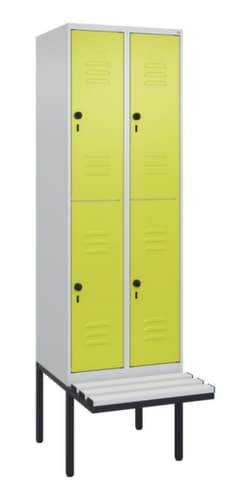 C+P Armoire vestiaire à deux niveaux Classic Plus avec banc, largeur de compartiment 300 mm