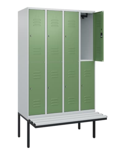 C+P Armoire vestiaire à deux niveaux Classic Plus avec banc, largeur de compartiment 300 mm