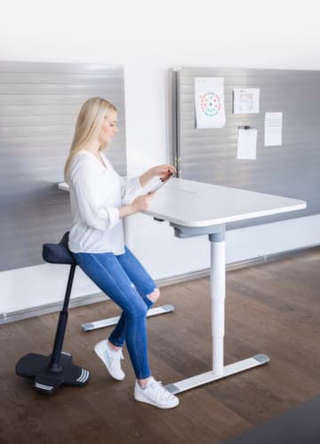 Topstar Stehhilfe Sitness Work High Falcon mit Standfuß mit Kippkante, Sitzhöhe 570 - 850 mm, Sitz schwarz