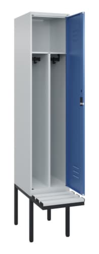 C+P Armoire vestiaire avec banc Classic Plus pour une séparation en noir et blanc, largeur de compartiment 400 mm